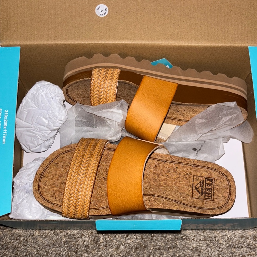 REEF Sandals Comfortable Summer Footwear